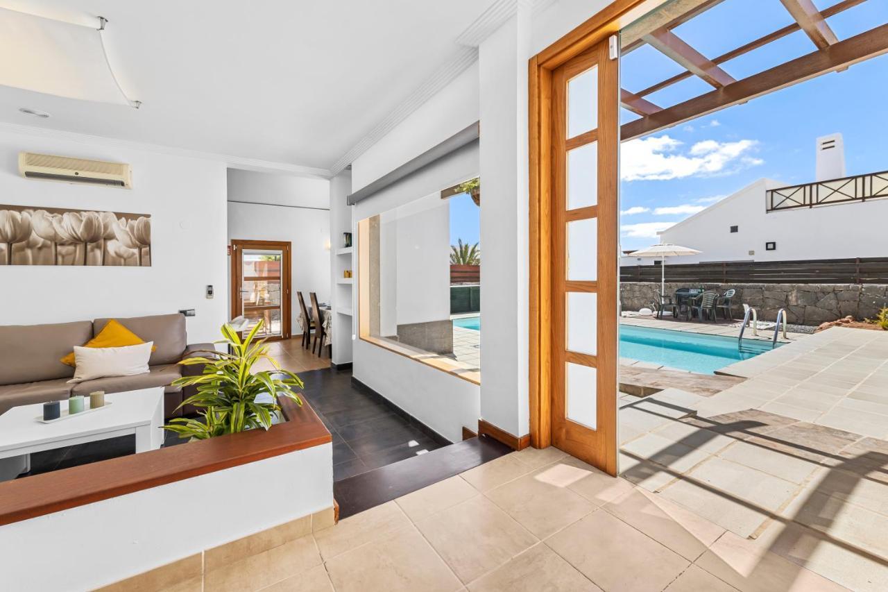 Siesta Suites Lanzarote Яйса Екстериор снимка